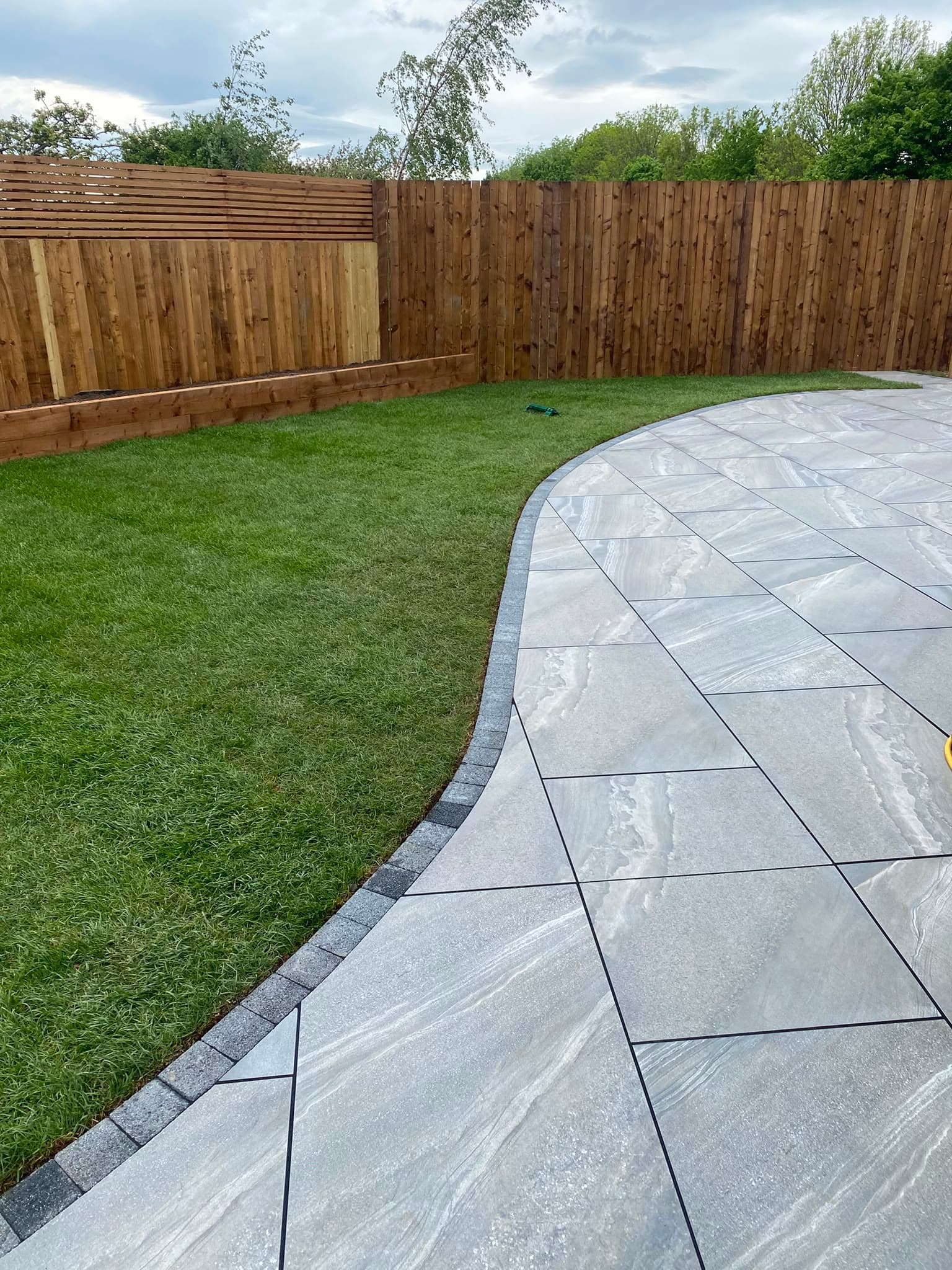 Patio & Lawn